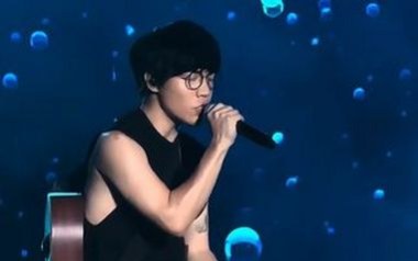 Live House吉他六线谱_卢广仲_G调原版编配弹唱伴奏谱_图片谱
