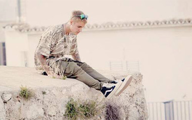 Love Yourself吉他六线谱_Justin Bieber_C调手指指法_高清图片六线谱