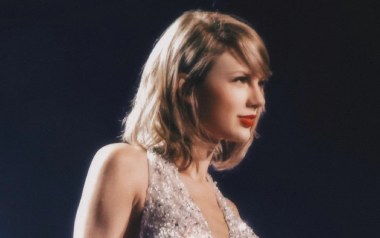 Me吉他六线谱_Taylor Swift_C调按弦扫弦节奏版_高清六线谱