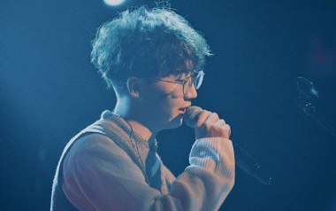 白羊吉他六线谱_徐秉龙/沈以诚_D调手指指法弹唱伴奏谱_高清图片六线谱
