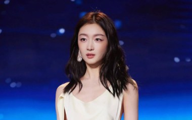 不完美女孩吉他六线谱_周冬雨_G调原版编配弹唱伴奏谱_六线图片谱