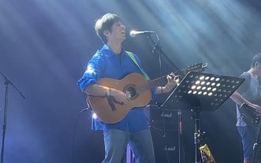 大海啊故乡吉他六线谱_钟立风_D调手指指法弹唱伴奏谱_图片谱