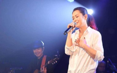 当爱在靠近吉他六线谱_刘若英_C调简单版吉他六线谱_吉他弹唱伴奏教程