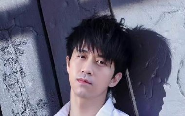 第一次吉他六线谱_光良_A调按弦原版编配弹唱伴奏谱_高清六线谱