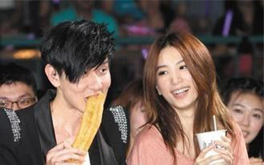 豆浆油条吉他六线谱_林俊杰_G调手指指法扫弦节奏版_图片谱