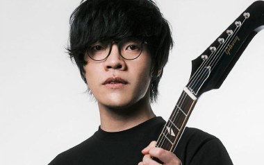 工作与休息吉他六线谱_卢广仲_A调手指指法弹唱伴奏谱_吉他图片谱