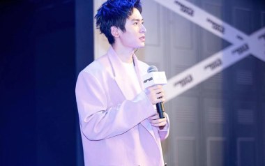 吉他六线谱_张哲瀚_《光》C调手指指法简单版_图片谱