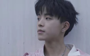 孤城吉他六线谱_洛先生_C调手指指法原版编配弹唱伴奏谱_六线图片谱