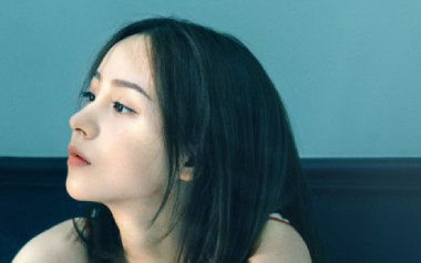 孤独她呀吉他六线谱_二珂_C调按弦简单版弹唱伴奏谱_图片谱