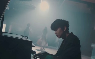 孤独娱乐吉他六线谱_林俊杰_C调手指指法原版编配弹唱伴奏谱_六线图片谱