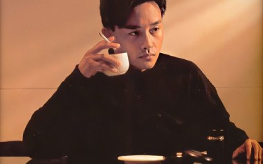 黑色午夜吉他六线谱_张国荣_G调手指指法扫弦节奏版_高清图片六线谱