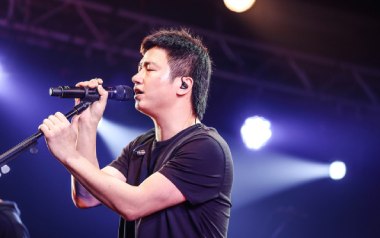 和你在一起吉他六线谱_李志_A调手指指法原版编配弹唱伴奏谱_高清图片六线谱