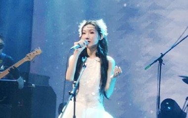 灰姑娘吉他六线谱_陈雪凝_D调按弦原版编配吉他六线谱_吉他弹唱伴奏教程