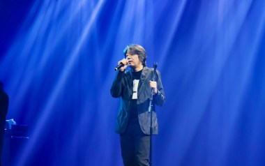 虎口脱险吉他六线谱_老狼_E调原版编配弹唱伴奏谱_图片谱