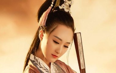 酒梦吉他六线谱_童欣_C调按弦原版编配弹唱伴奏谱_六线图片谱