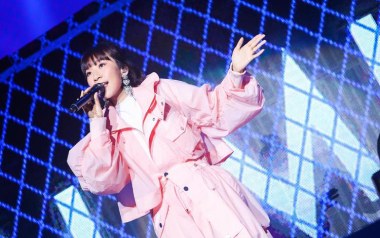 课间进行曲吉他六线谱_阿肆_C调手指指法扫弦节奏版_六线图片谱