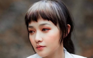 蓝旗袍吉他六线谱_范晓萱_A调手指指法原版编配弹唱伴奏谱_六线图片谱