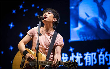 凌晨计程车吉他六线谱_赵雷_C调止音技巧扫弦节奏版弹唱伴奏谱_高清六线谱