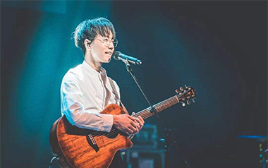 理想三旬吉他六线谱_陈鸿宇_《理想三旬》G调弹唱伴奏谱_图片谱