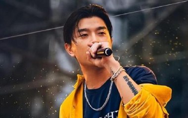 慢热吉他六线谱_满舒克_G调手指指法简单版弹唱伴奏谱_六线图片谱