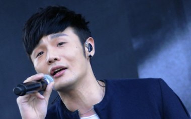 麻雀吉他六线谱_李荣浩_C调手指指法扫弦节奏版_吉他图片谱