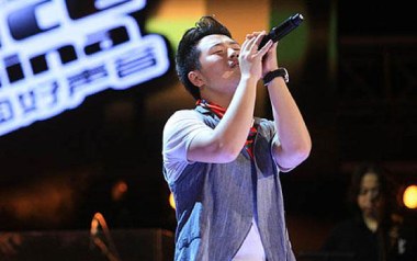 迷藏吉他六线谱_刘昊霖_F调手指指法弹唱伴奏谱_吉他图片谱