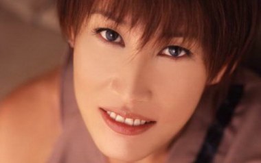 你的肩膀吉他六线谱_何耀珊_C调手指指法原版编配弹唱伴奏谱_高清图片六线谱