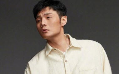 贫穷或富有吉他六线谱_李荣浩_C调扫弦节奏版弹唱伴奏谱_吉他图片谱