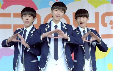 青春修炼手册吉他六线谱_Tfboys_G调简单版_六线图片谱