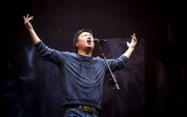 日吉他六线谱_李志《日》A调手指指法原版编配弹唱伴奏谱_高清图片六线谱