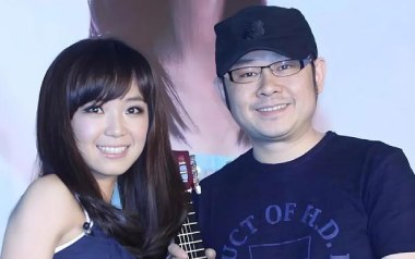十送红军吉他六线谱_刀郎/云朵_D调原版编配吉他六线谱_吉他弹唱伴奏教程