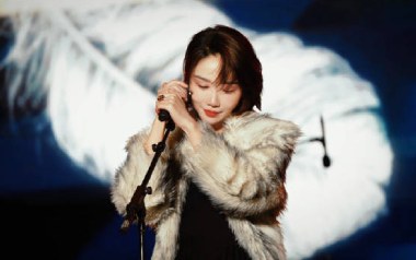 天才恋爱博弈吉他六线谱_刘恋_E调原版编配弹唱伴奏谱_高清图片六线谱