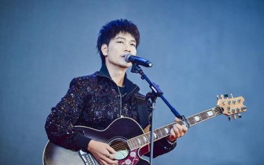 往日情吉他六线谱_广东余丰_C调手指指法原版编配弹唱伴奏谱_六线图片谱
