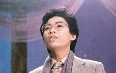 我的中国心独奏谱_张明敏_吉他独奏曲谱谱_吉他拇指弹拨教程