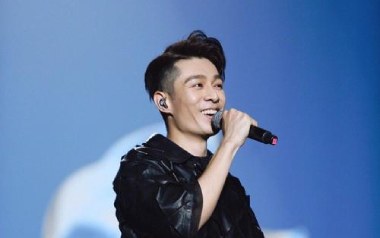 乌托邦吉他六线谱_周柏豪_D调手指指法原版编配弹唱伴奏谱_高清图片六线谱