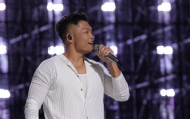 夏天吉他六线谱_李玖哲_G调手指指法敲击面板版弹唱伴奏谱_图片谱