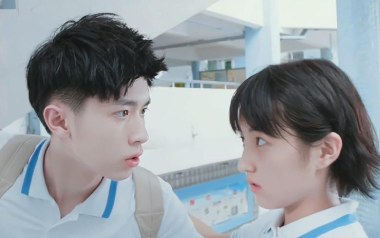 星星永远发着光吉他六线谱_彭宇昕Chloe_C调按弦弹唱伴奏六线谱