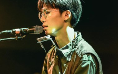 一根彩辫吉他六线谱_风子_G调手指指法原版编配弹唱伴奏谱_高清六线谱