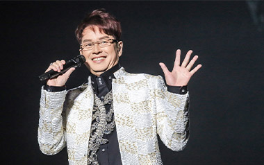 一首歌一个故事吉他六线谱_谭咏麟_C调原版编配弹唱伴奏谱_高清图片六线谱