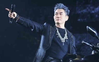 有梦的人吉他六线谱_任贤齐_G调按弦原版编配弹唱伴奏谱_高清六线谱