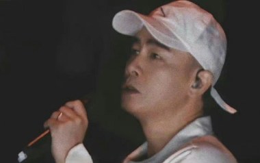 友情岁月吉他六线谱_陈小春_D调手指指法原版编配弹唱伴奏谱_图片谱