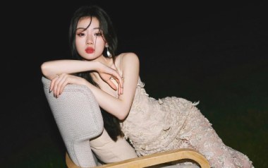 照片吉他六线谱_单依纯_A调按弦原版编配弹唱伴奏谱_吉他图片谱